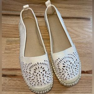 Kelly & Katie Sayeva Espadrille Flats- Size 7.5